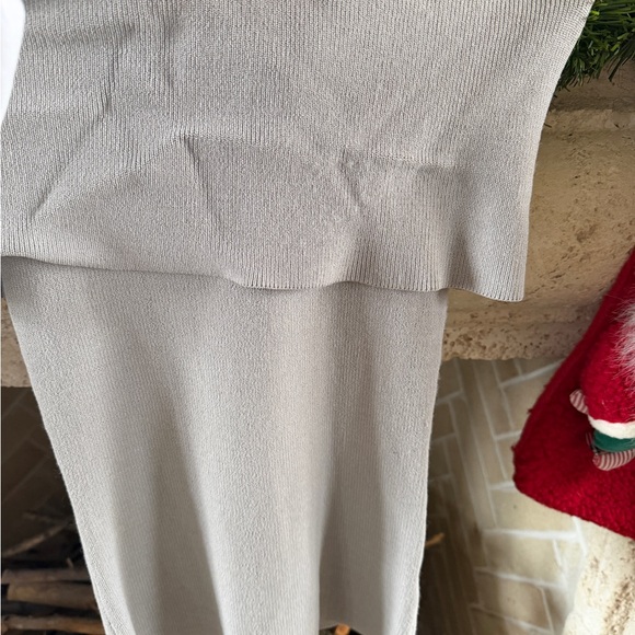 Aritzia Wilfred Soft Gray Knit Off the Shoulder Top - Picture 4 of 10